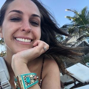 Meet your Posher, Mariel